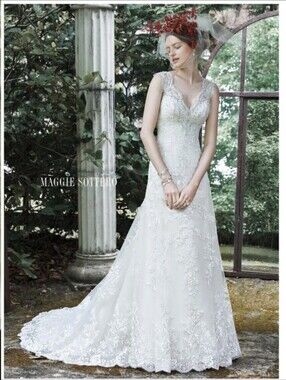 Maggie Sottero Ivory Lace A-Line Wedding Dress